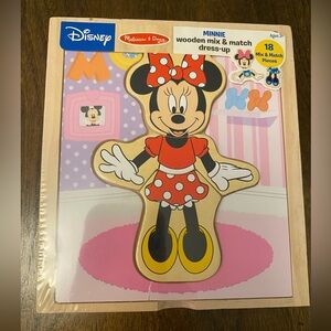Melissa & Doug Disney Minnie Mouse Wooden Dress-Up Puzzle
